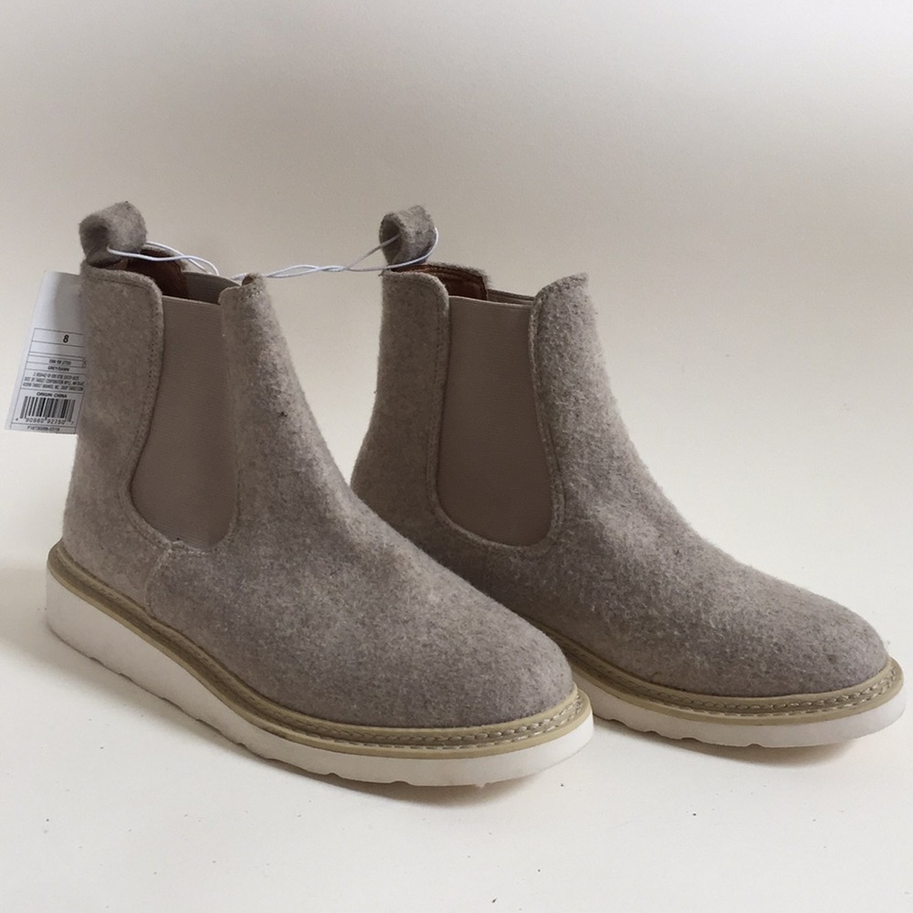 Universal Thread Booties